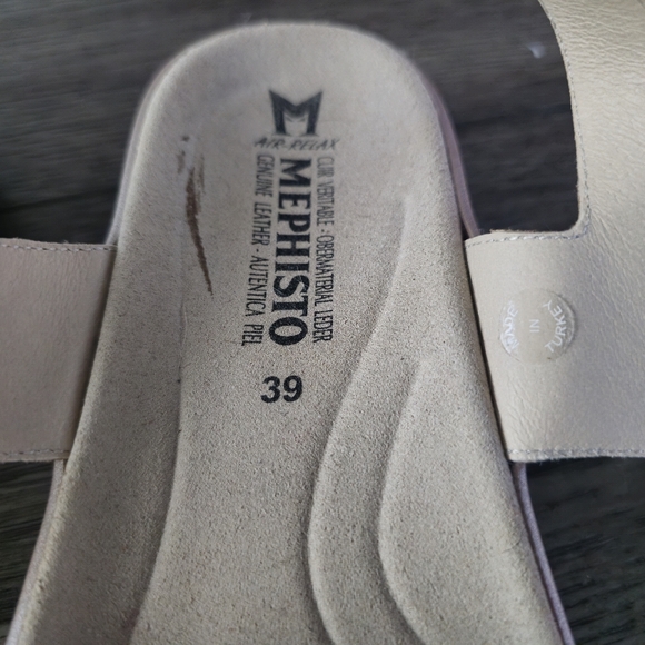 Mephisto Dominica Sandal, 39EU, ~9US, Light Sand - Picture 2 of 13